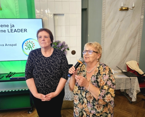 Maaeluvõrgustiku esindaja Ave Bremse meenutas, et JAPi rahvusvaheline koostööprojekt oli ühtlasi Eesti esimene rahvusvaheline LEADER-koostööprojekt. Aruküla mõis, 3. juuni 2026. Foto: Krista Kõiv.